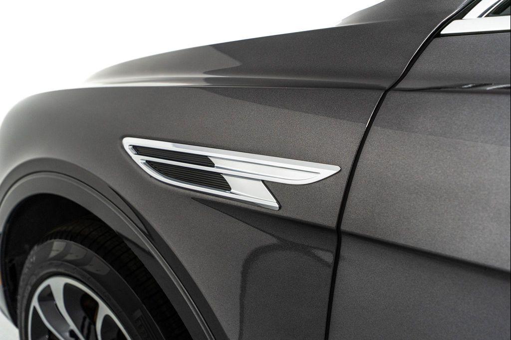 used 2022 Bentley Bentayga car, priced at $137,990