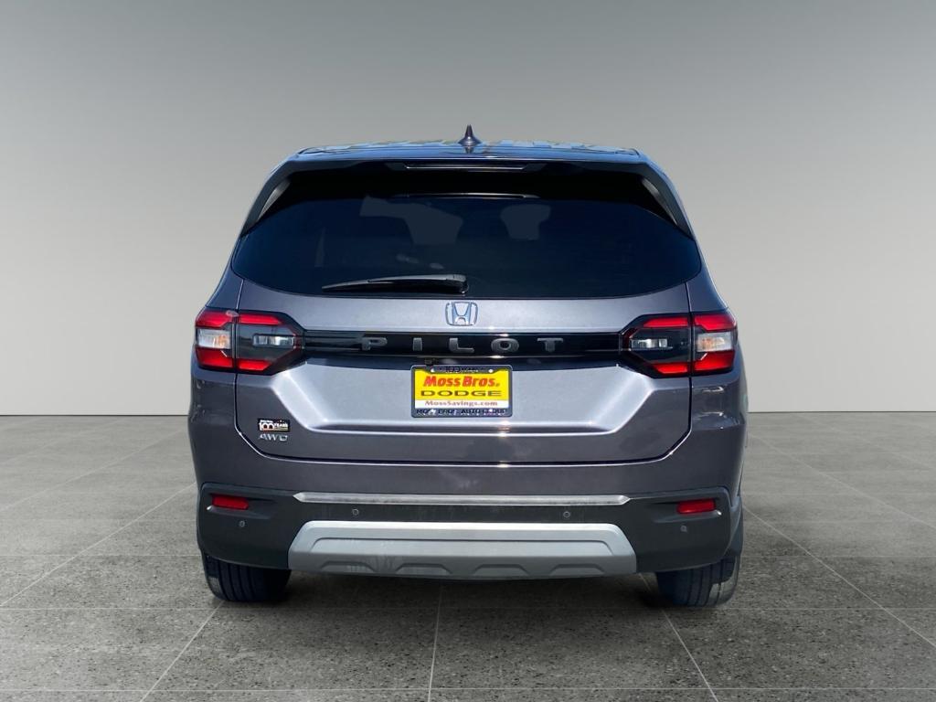 used 2025 Honda Pilot car, priced at $44,817