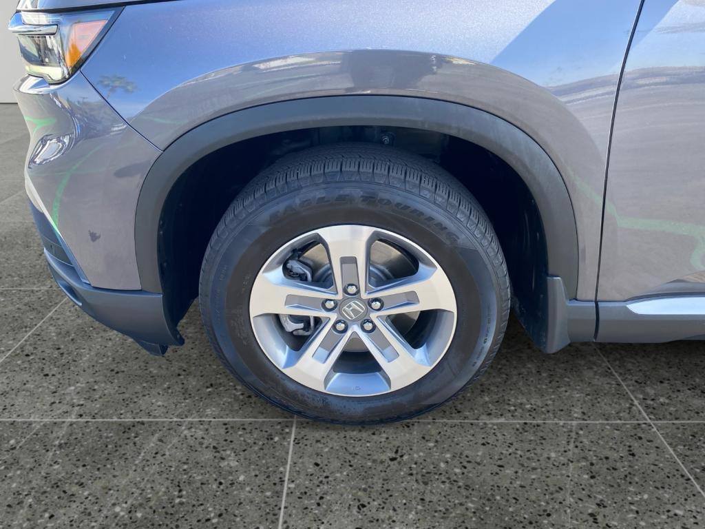 used 2025 Honda Pilot car, priced at $44,817