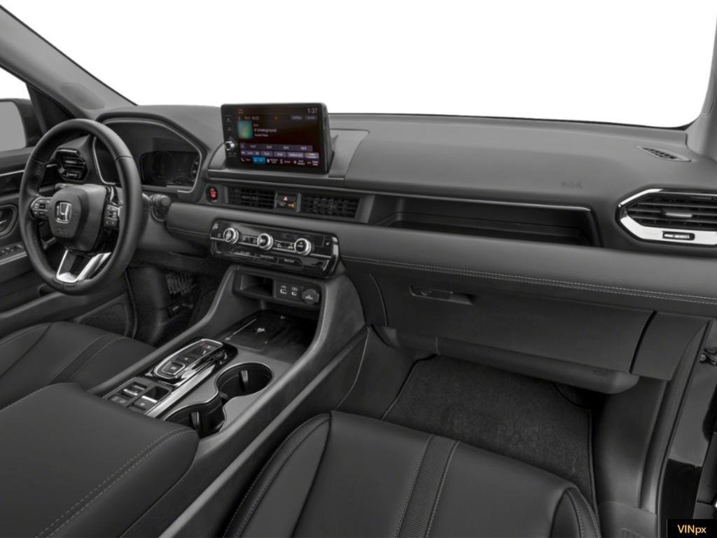 new 2025 Honda Pilot car, priced at $44,995