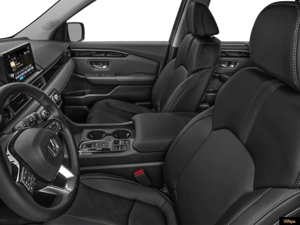 new 2025 Honda Pilot car, priced at $44,995