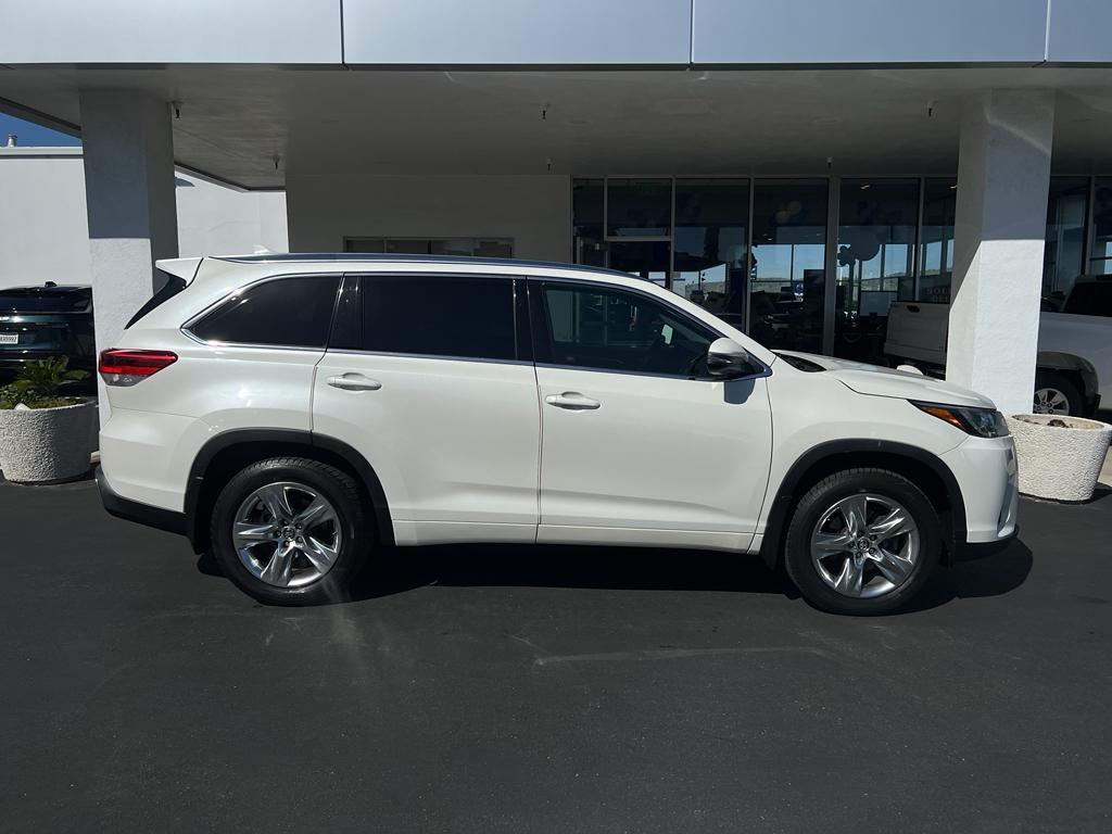 used 2018 Toyota Highlander car, priced at $20,584