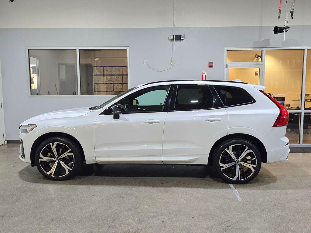 used 2022 Volvo XC60 car, priced at $34,932