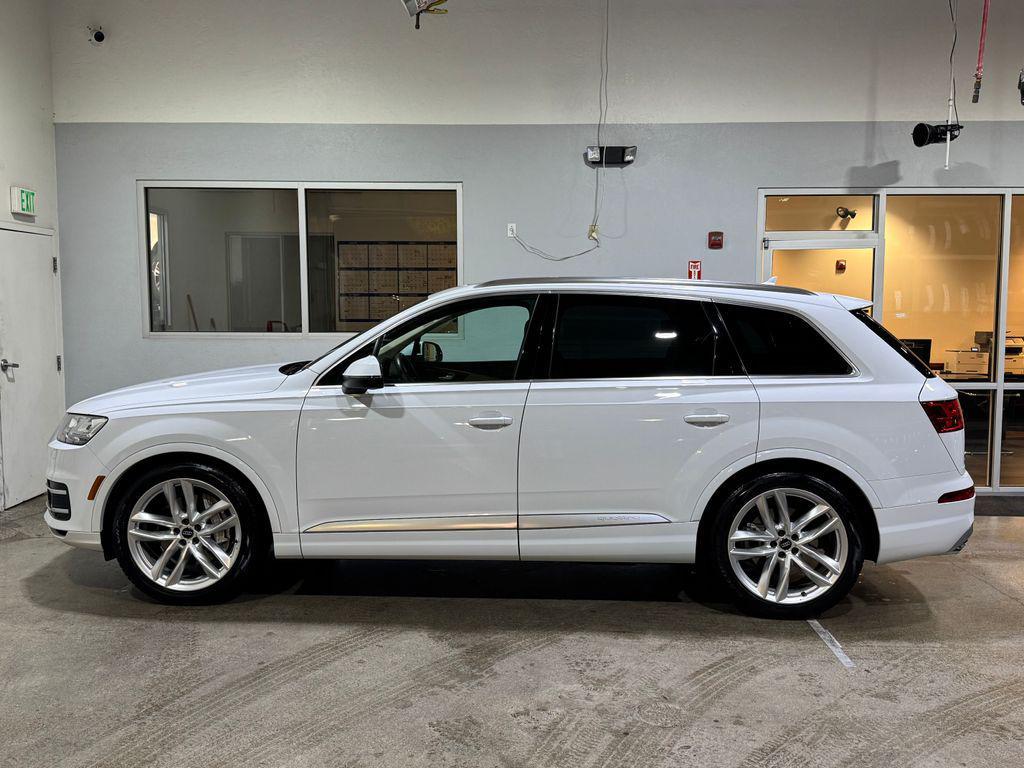 used 2018 Audi Q7 car, priced at $26,201