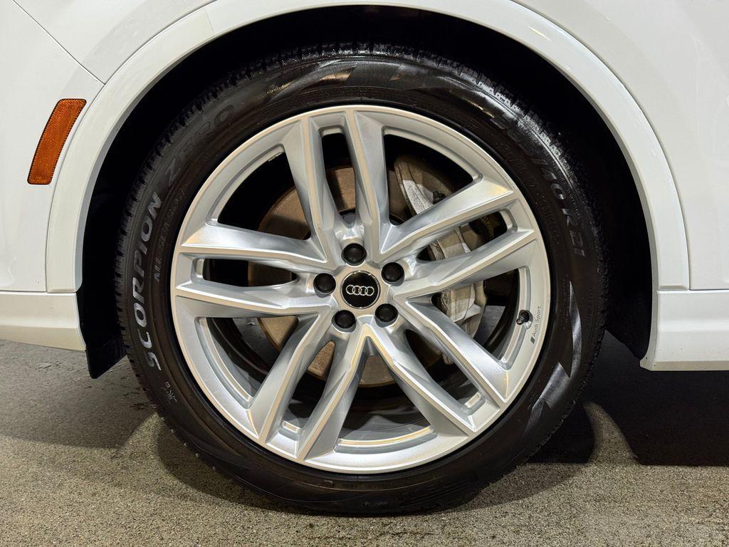 used 2018 Audi Q7 car, priced at $26,201