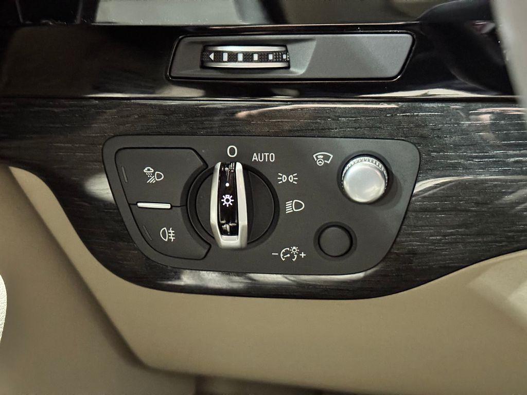 used 2018 Audi Q7 car, priced at $26,201