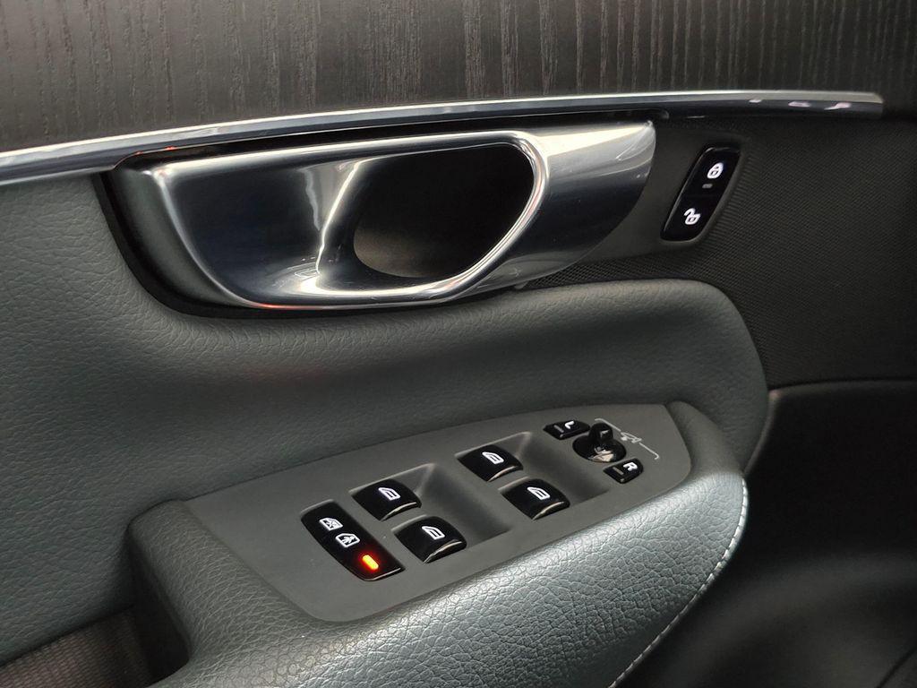 used 2020 Volvo XC90 Hybrid car, priced at $31,555
