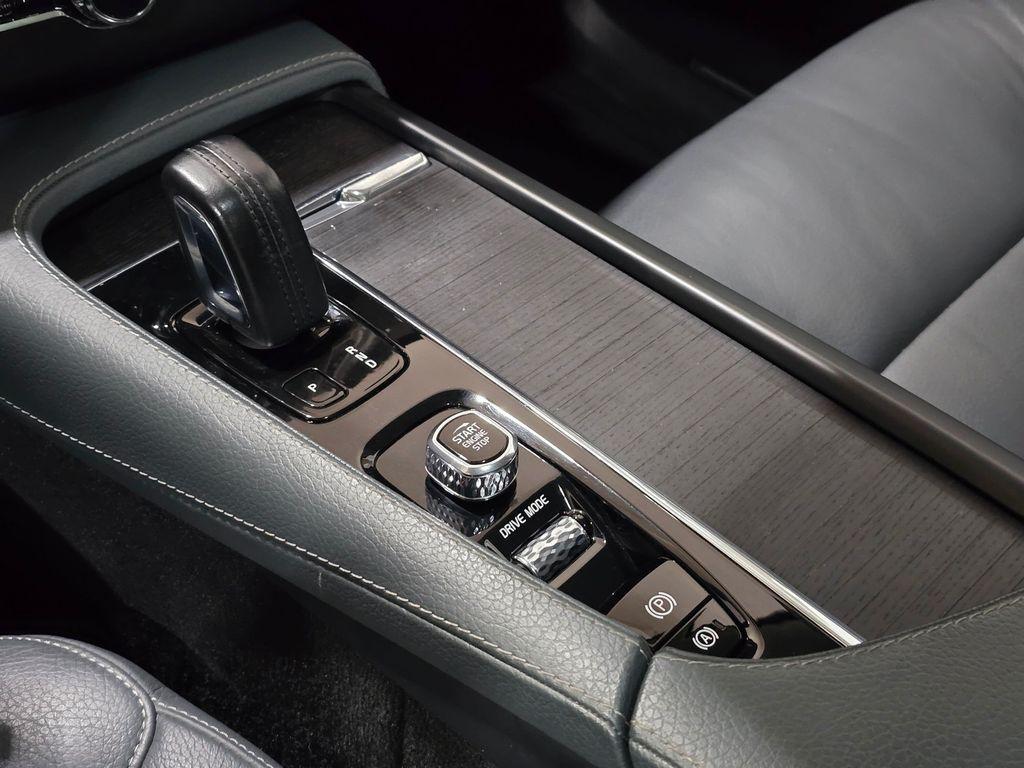 used 2020 Volvo XC90 Hybrid car, priced at $31,555