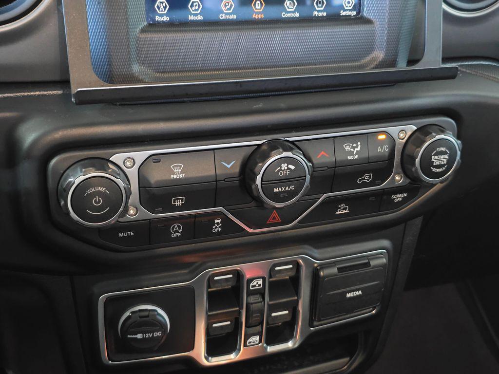used 2023 Jeep Gladiator car, priced at $35,555