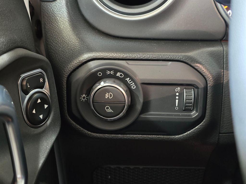 used 2023 Jeep Gladiator car, priced at $35,555