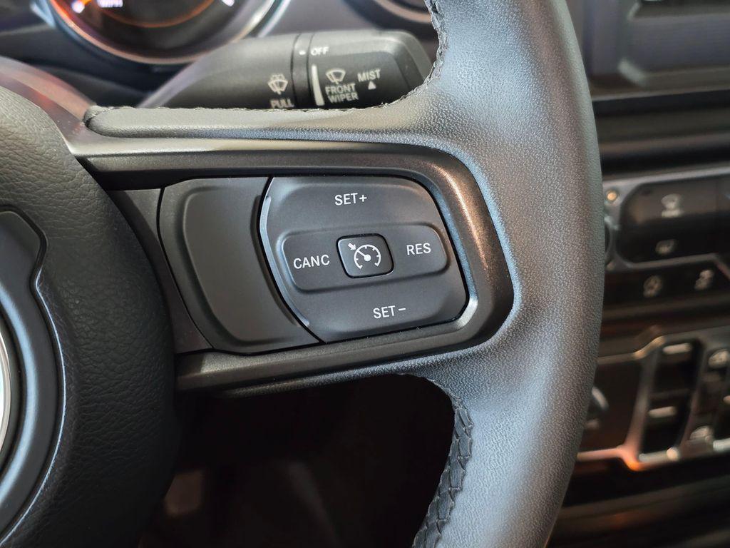used 2023 Jeep Gladiator car, priced at $35,555