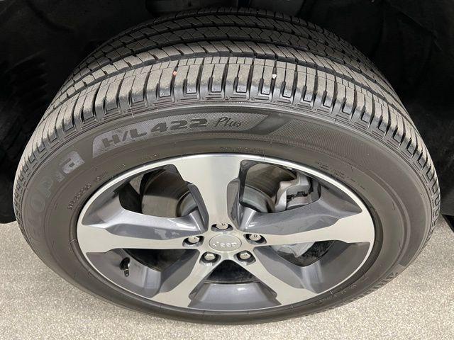 used 2025 Jeep Grand Cherokee L car, priced at $44,979