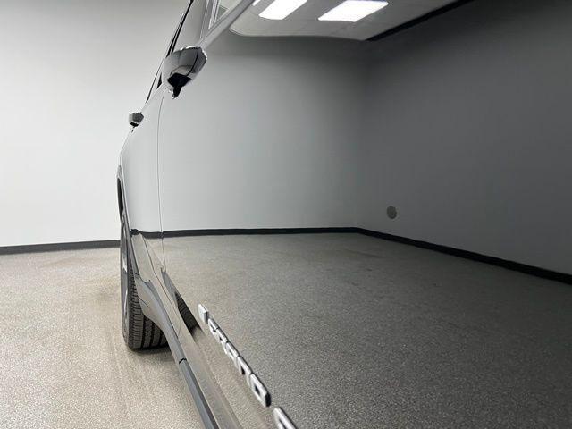 used 2025 Jeep Grand Cherokee L car, priced at $44,979
