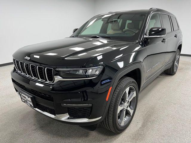 used 2025 Jeep Grand Cherokee L car, priced at $44,979