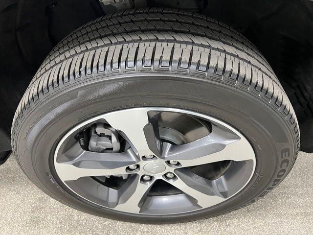 used 2025 Jeep Grand Cherokee L car, priced at $44,979