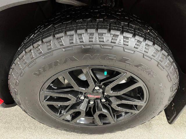 used 2025 GMC Sierra 1500 car, priced at $39,295