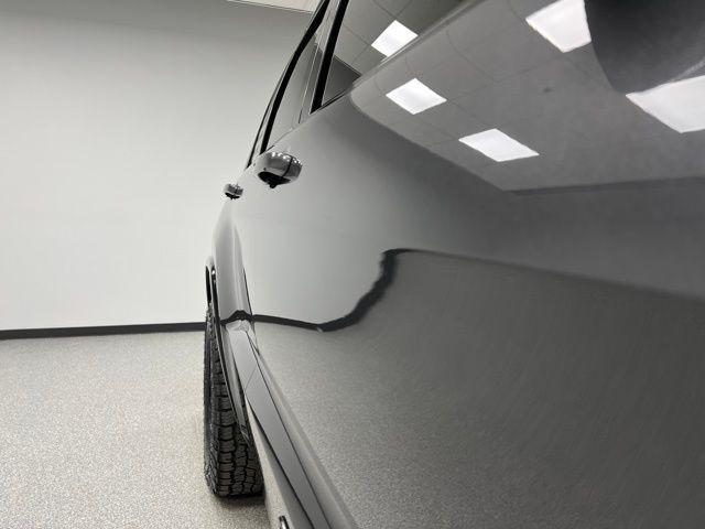 used 2016 Jeep Grand Cherokee car, priced at $14,997