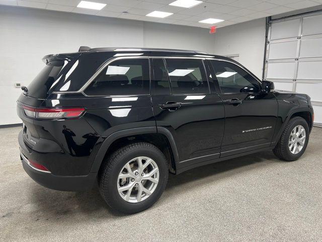 used 2023 Jeep Grand Cherokee car, priced at $26,405
