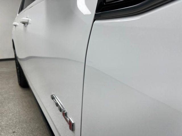 used 2024 GMC Yukon XL car, priced at $69,405