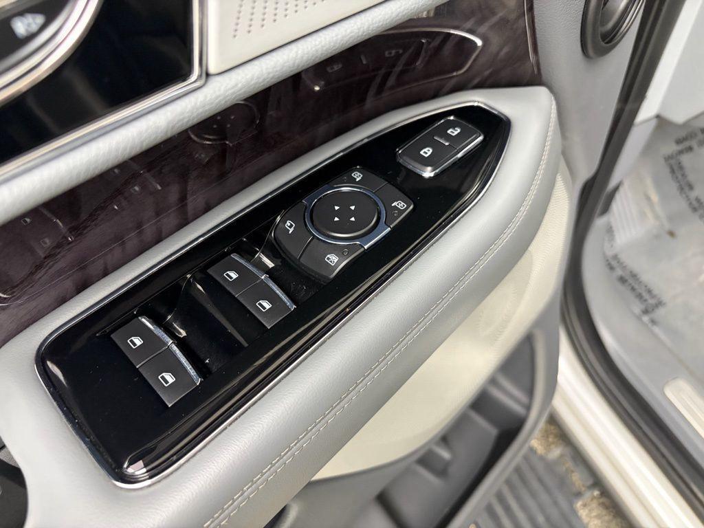 used 2019 Lincoln Navigator car, priced at $28,997