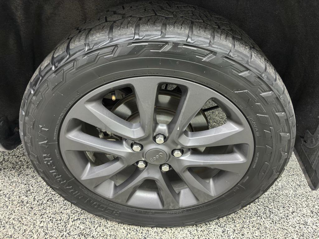 used 2018 Jeep Grand Cherokee car, priced at $21,997