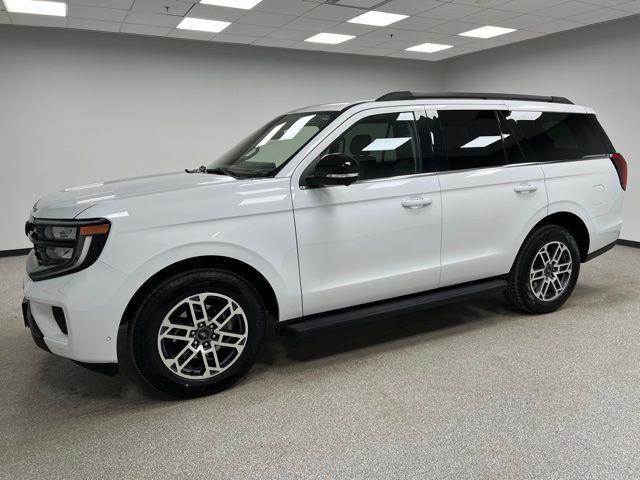 used 2025 Ford Expedition car, priced at $56,964