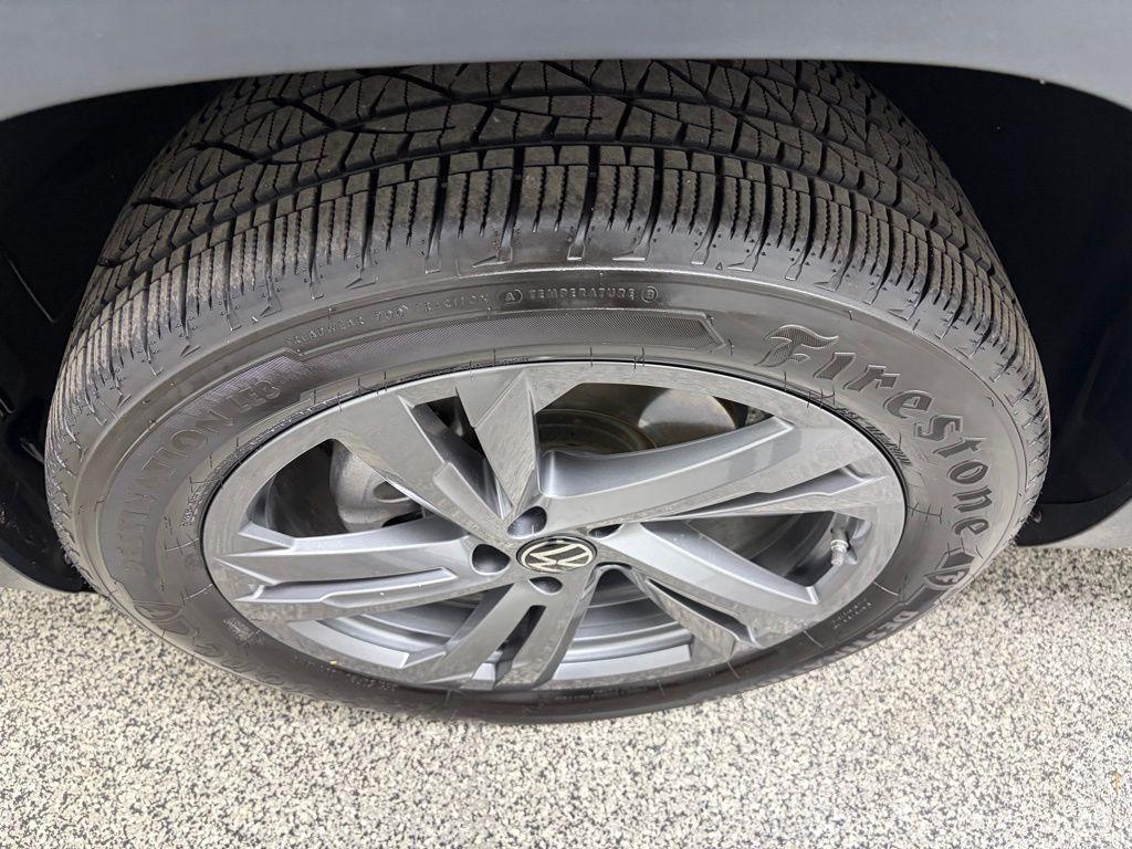 used 2024 Volkswagen Atlas Cross Sport car, priced at $32,669