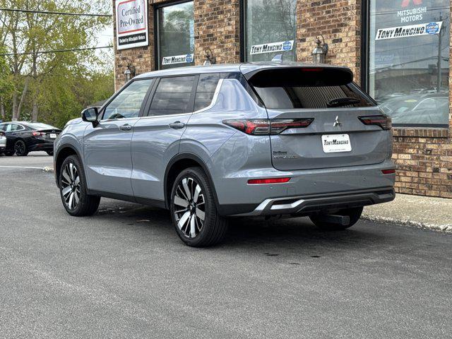 used 2025 Mitsubishi Outlander car, priced at $30,900