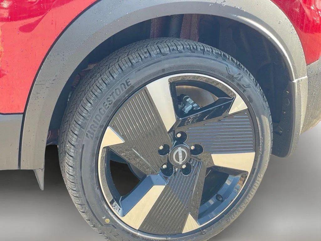 new 2026 Nissan Kicks car, priced at $31,035