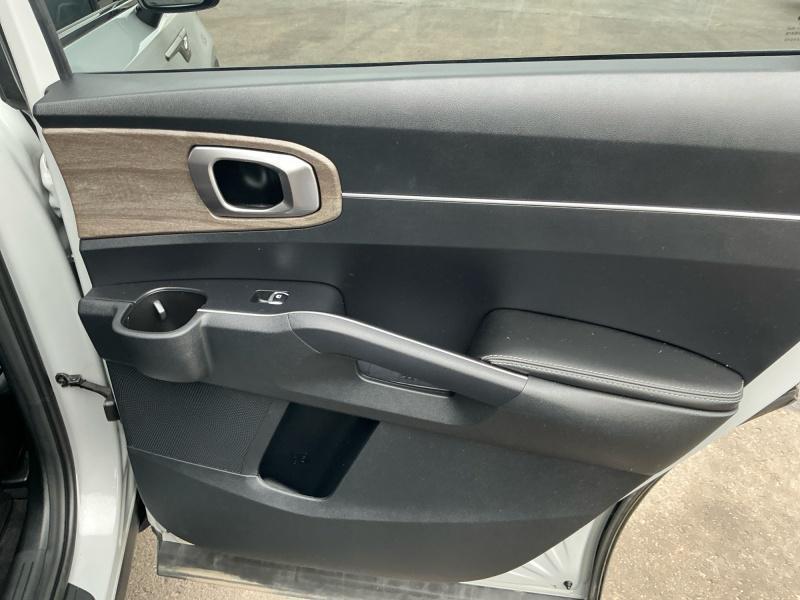 used 2023 Kia Sorento car, priced at $28,995