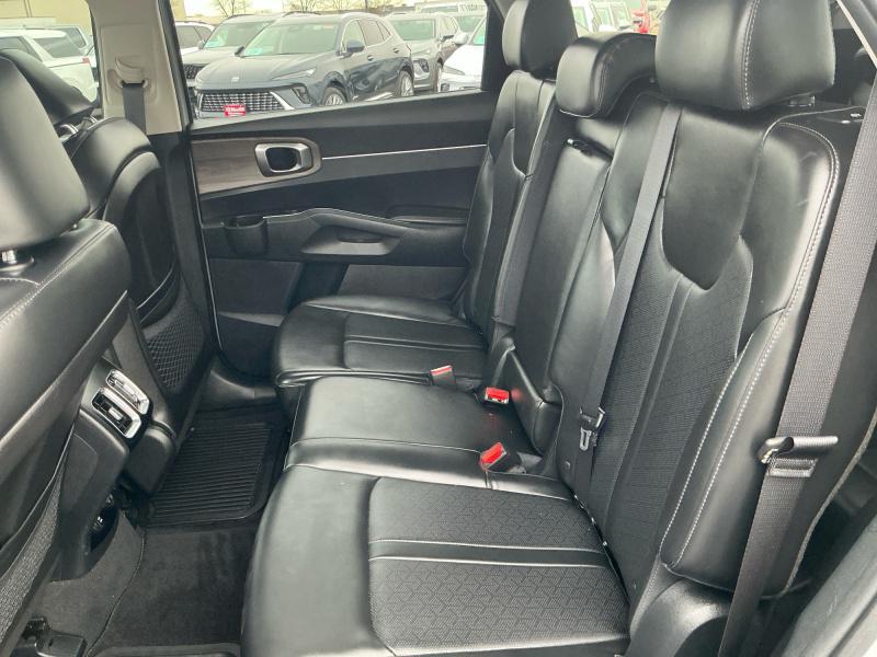 used 2023 Kia Sorento car, priced at $28,995