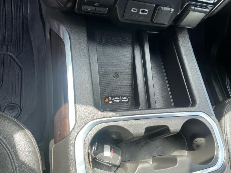used 2022 GMC Sierra 1500 car, priced at $33,250