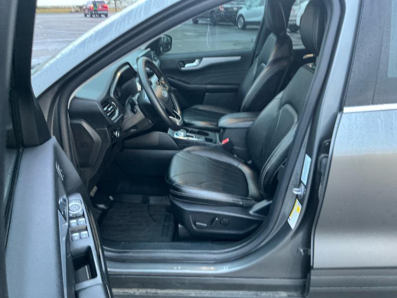 used 2025 Ford Escape car, priced at $31,995