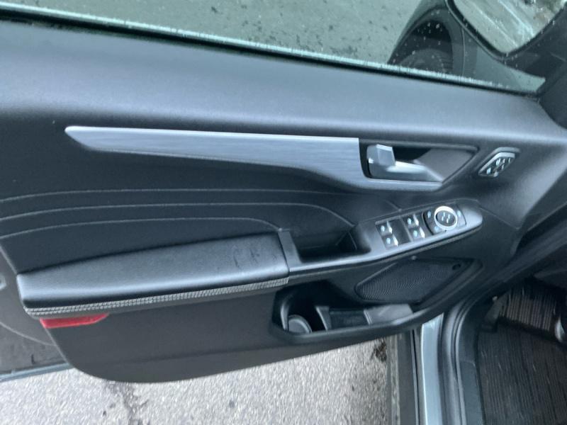 used 2025 Ford Escape car, priced at $31,995