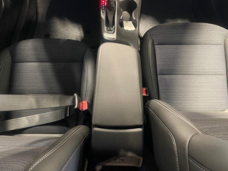 new 2025 Buick Envista car, priced at $23,240