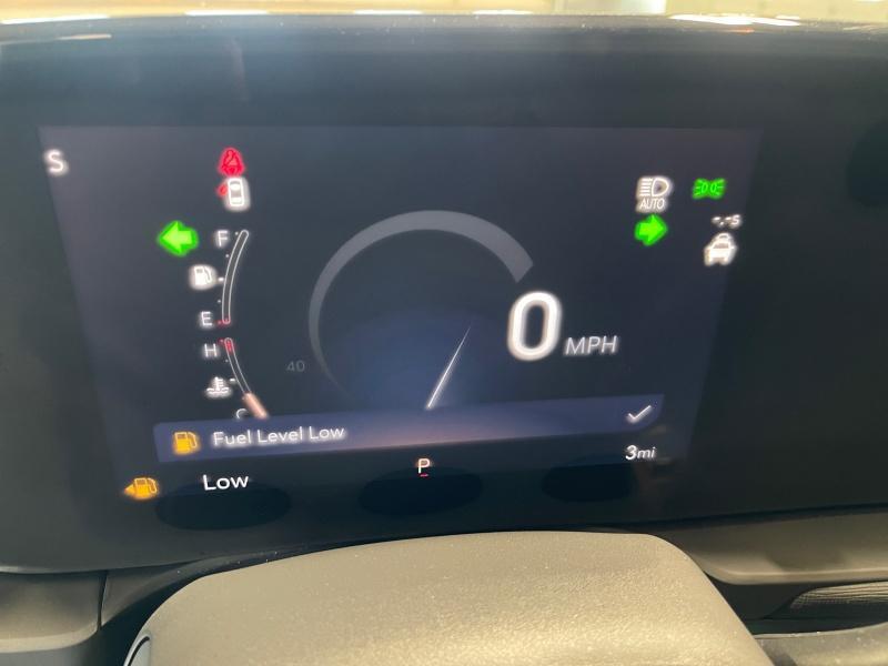 new 2025 Buick Envista car, priced at $23,240