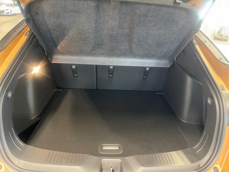 new 2025 Buick Envista car, priced at $23,240