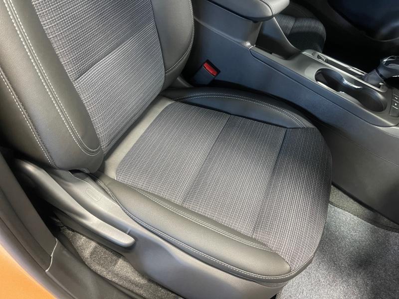 new 2025 Buick Envista car, priced at $23,240