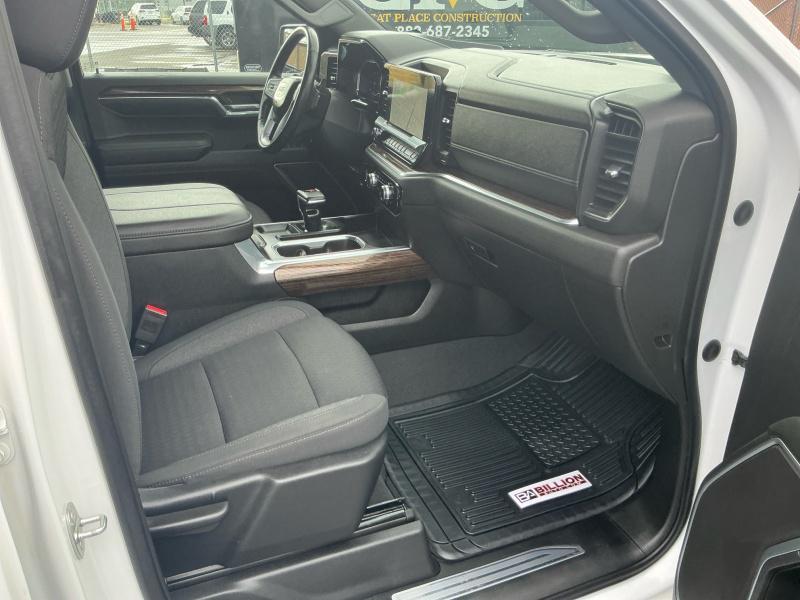 used 2023 GMC Sierra 1500 car, priced at $43,995