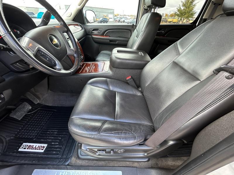 used 2009 Chevrolet Suburban car, priced at $14,495