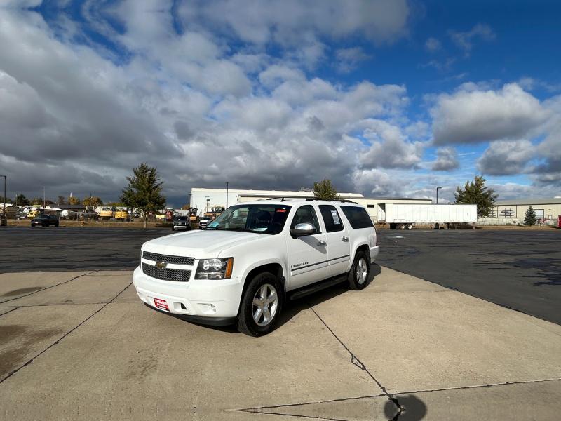 used 2009 Chevrolet Suburban car, priced at $15,995