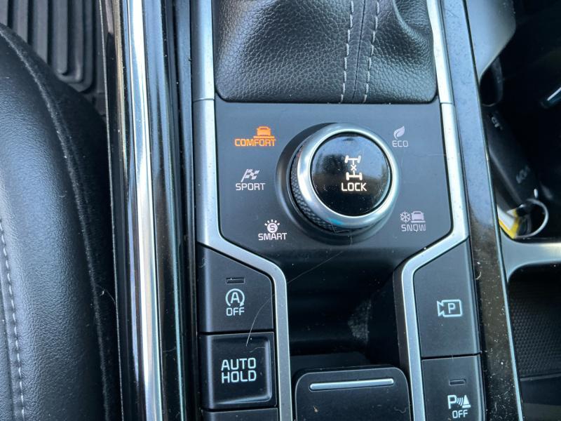 used 2022 Kia Sorento car, priced at $31,795