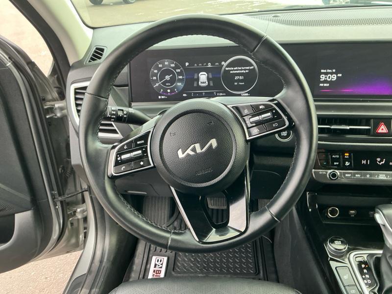 used 2024 Kia Seltos car, priced at $26,995