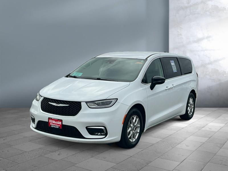 used 2024 Chrysler Pacifica car, priced at $28,750