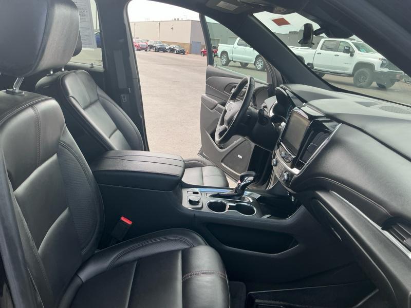 used 2023 Chevrolet Traverse car, priced at $33,495