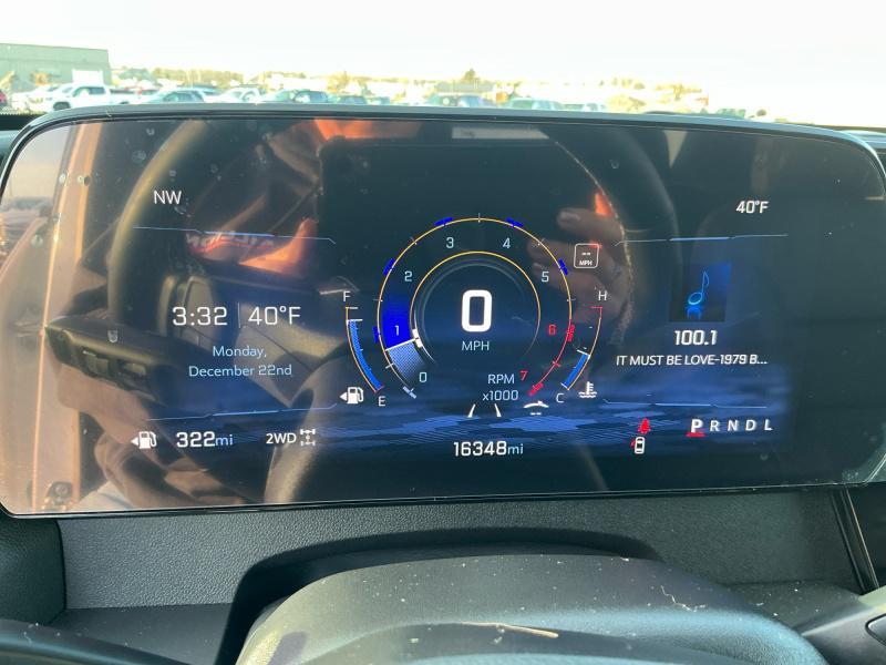 used 2024 Chevrolet Traverse car, priced at $38,995