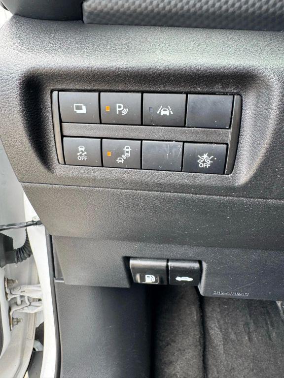 2023 Fresh Powder Nissan Kicks