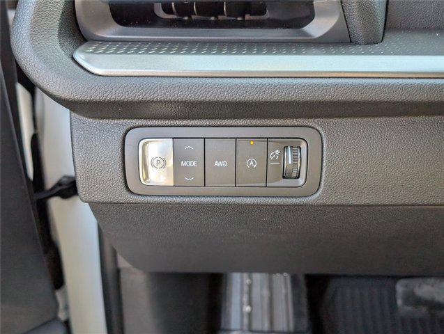 new 2026 Chevrolet Traverse car, priced at $44,102