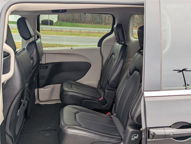 used 2024 Chrysler Pacifica car, priced at $26,252