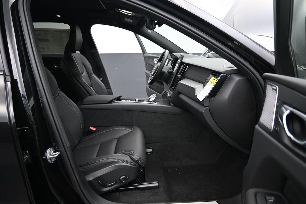new 2026 Volvo XC60 Plug-In Hybrid car